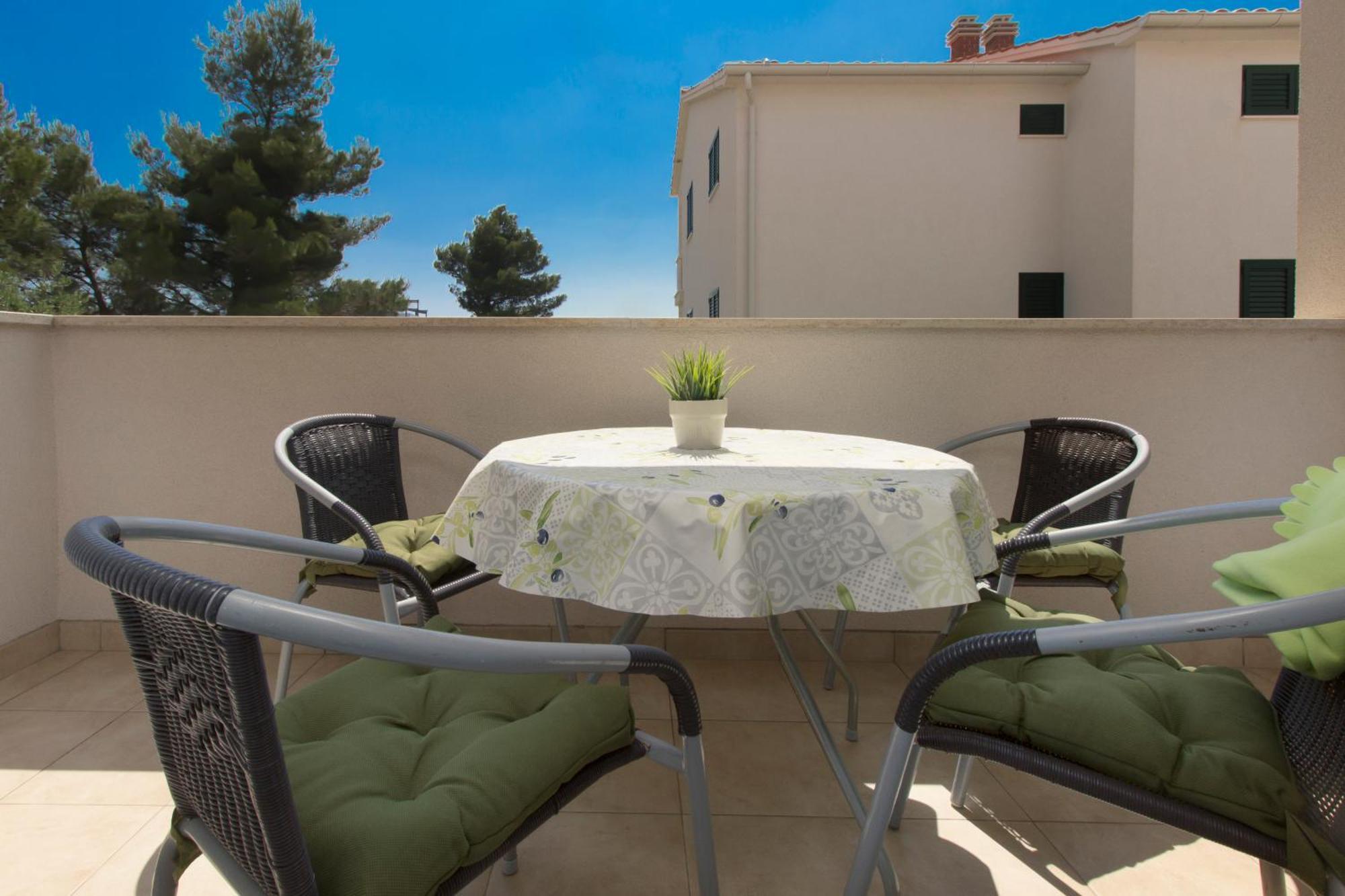 סרימה Apartmani Gnjidic מראה חיצוני תמונה