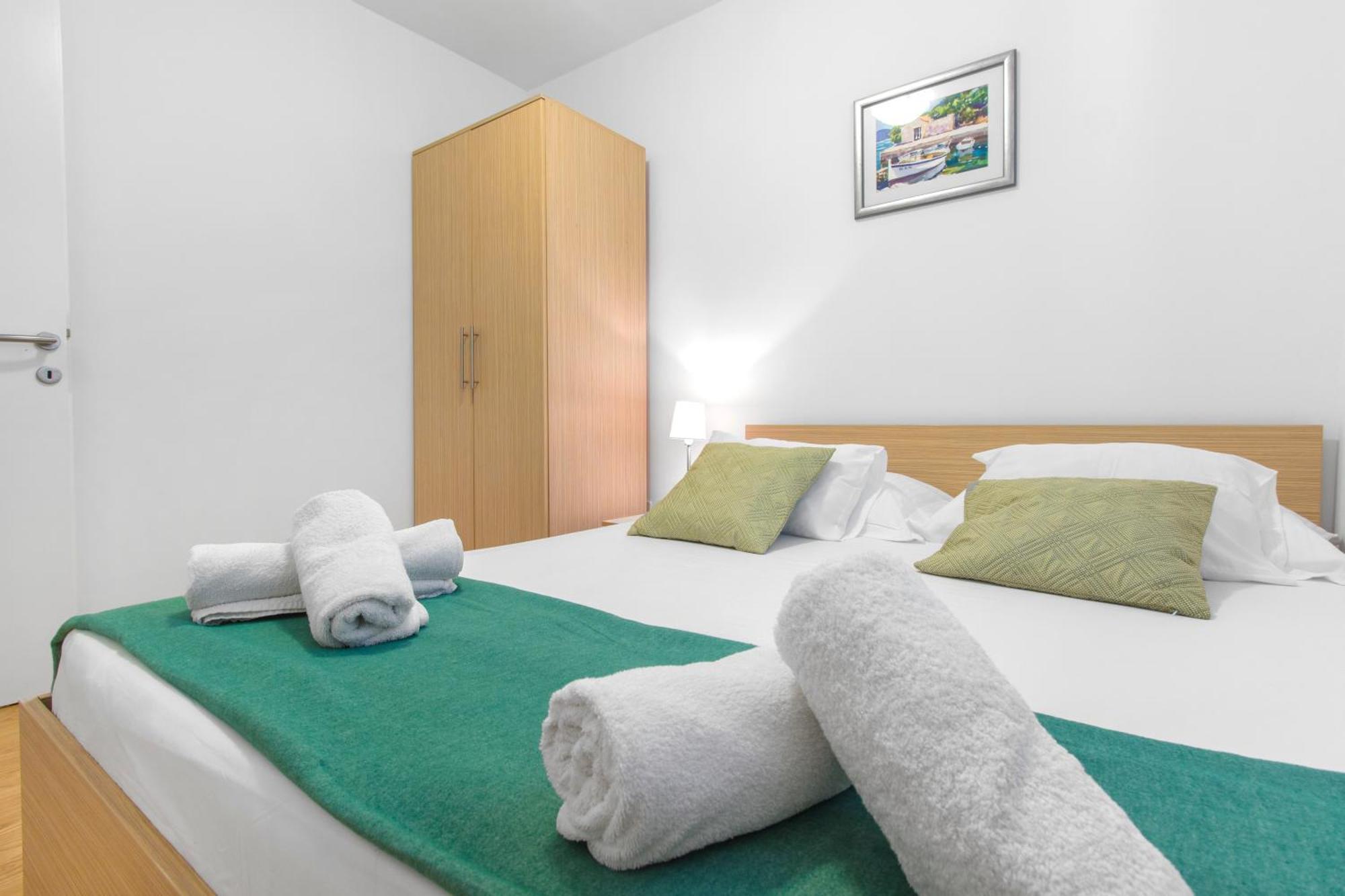 סרימה Apartmani Gnjidic מראה חיצוני תמונה