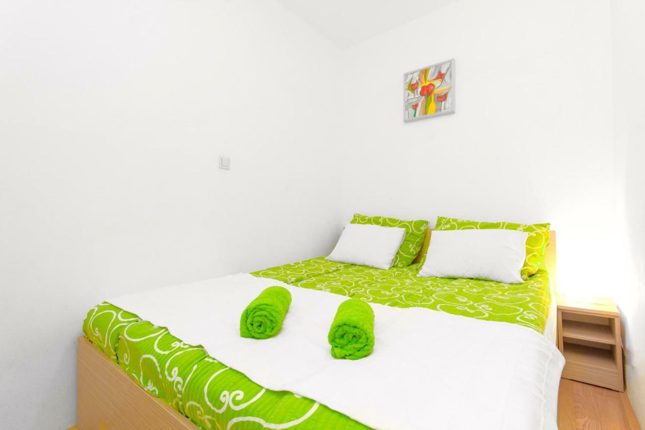 סרימה Apartmani Gnjidic מראה חיצוני תמונה